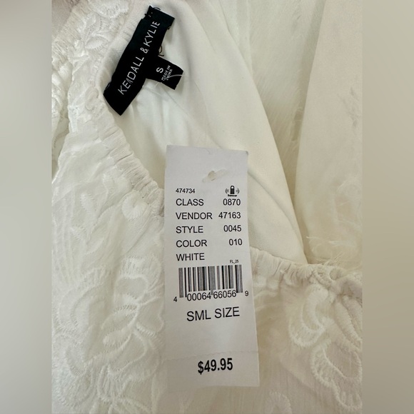 NWT Kendall & Kylie backless lace romper - Picture 3 of 3